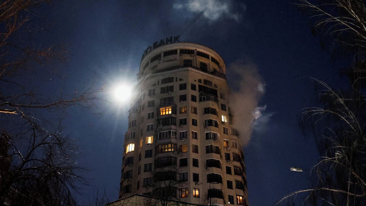 Ruská armáda zahájila noční útok na Kyjev a další ukrajinská města